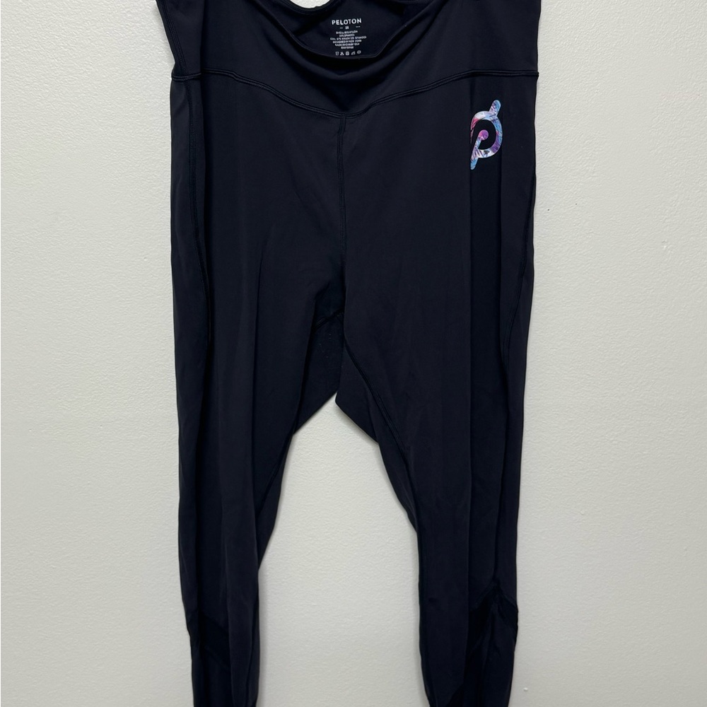 Peloton Women’s Plus Size Black Leggings with colorful logo